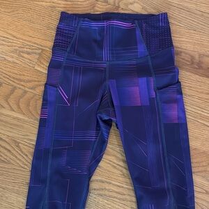 EUC Brooks Method 7/8 tight purple & pink XS LIKE NEW back & side pockets